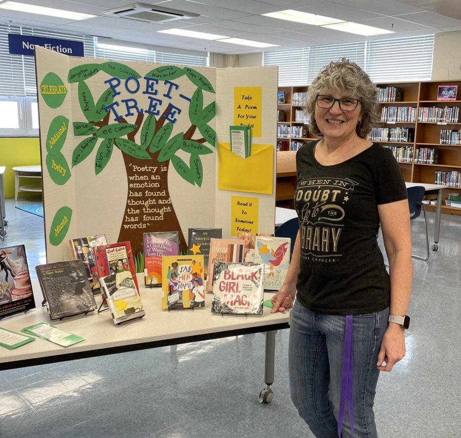 Kenwoods librarian Ms. Magnuson loves to recommend books to students. Stop in to see her soon!