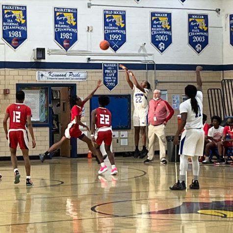 Kenwood defeated Edgewood in their first playoff game on Monday. 