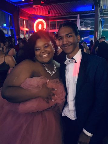 The Class of 2022 enjoyed a memorable night at their senior prom at the Baltimore Museum of Industry. 