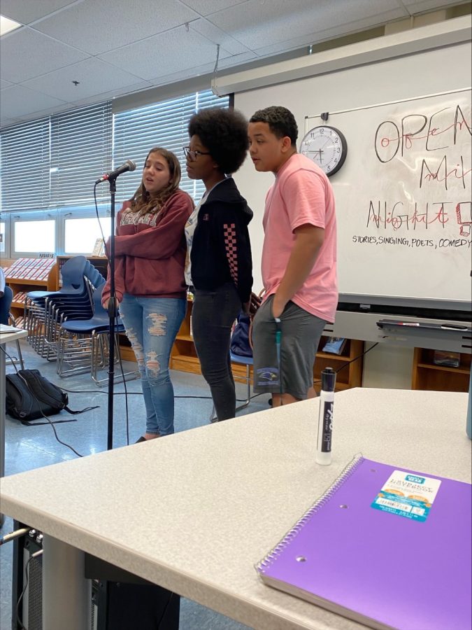 Ms. Pennington hosted Open Mic Night on May 4 in which nine students presented various performances. 