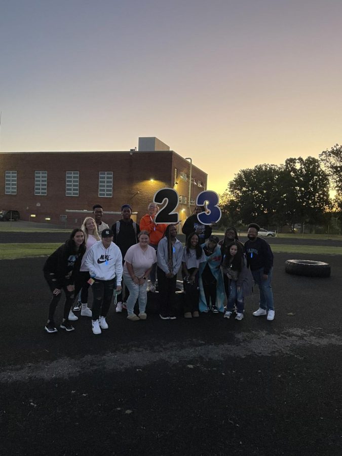 The Class of 2023 Holds the First Annual Senior Sunrise