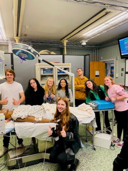 SSA students on a recent field trip to the R Adams Shock Trauma Center. 