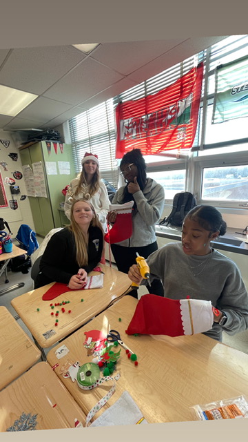 Students in AVID getting in to the holiday spirit to help others this holiday season.