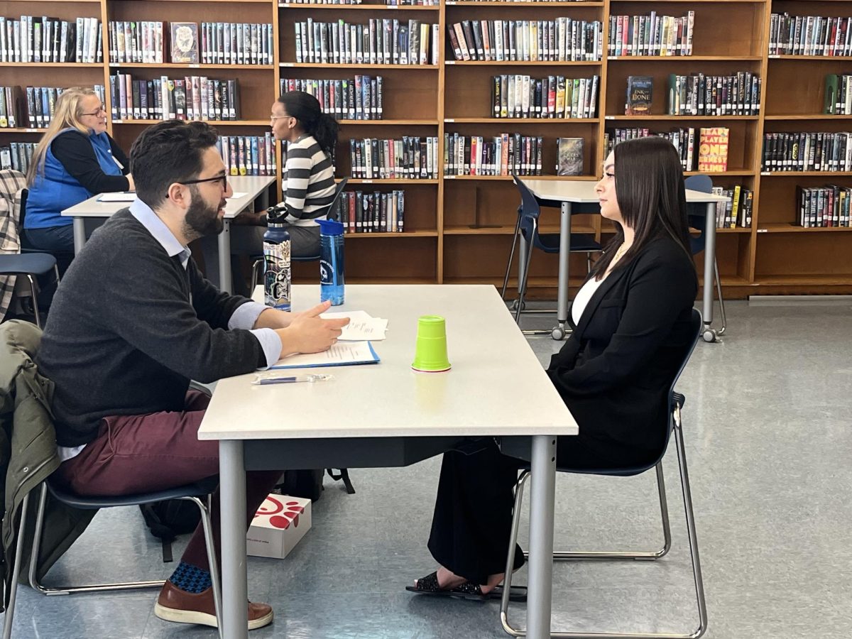 KHS Upperclassmen Participate in Mock Interviews