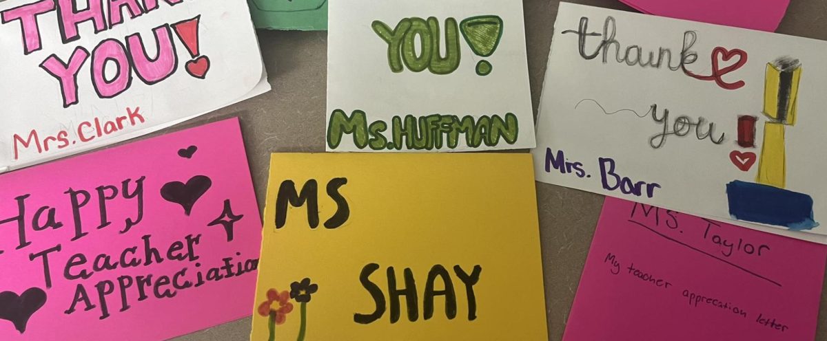 Some of students heartfelt thank you cards for their beloved teachers. 