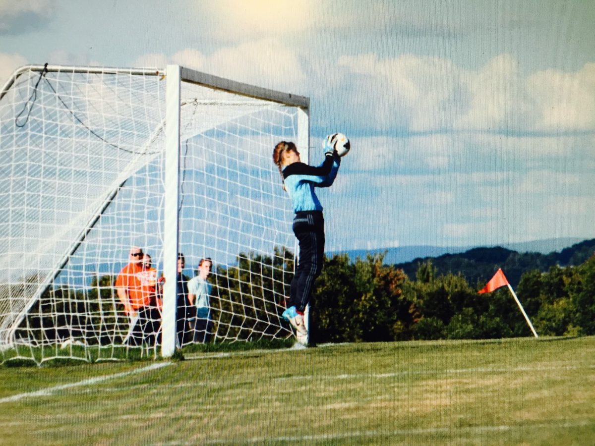 Tomasura back in her days as a goalkeeper! 